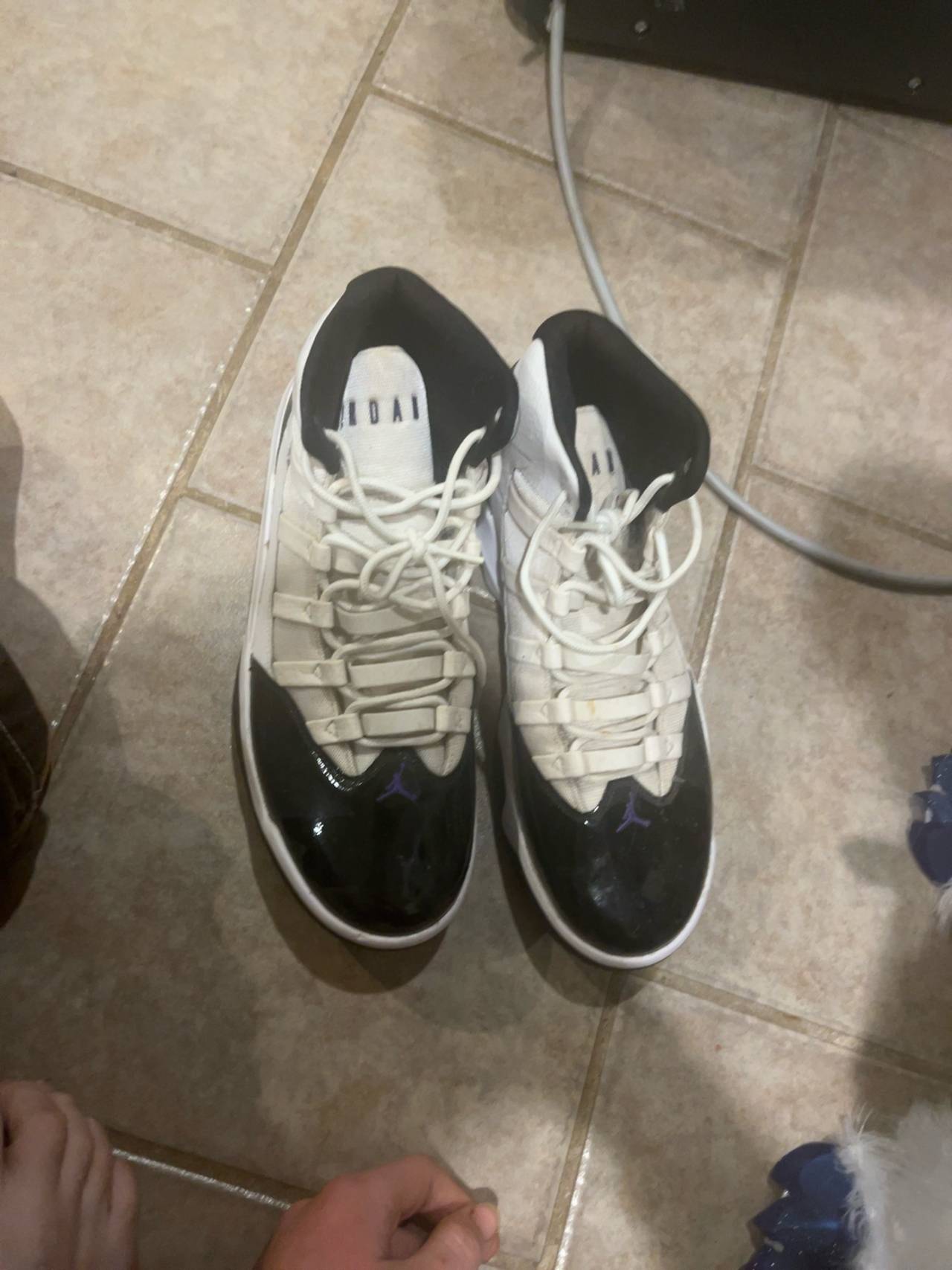 Nike Air Jordan 11 Retro Concord Black/White