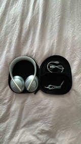 Bose Noise Cancelling Headphones 700 Silver - Image 2