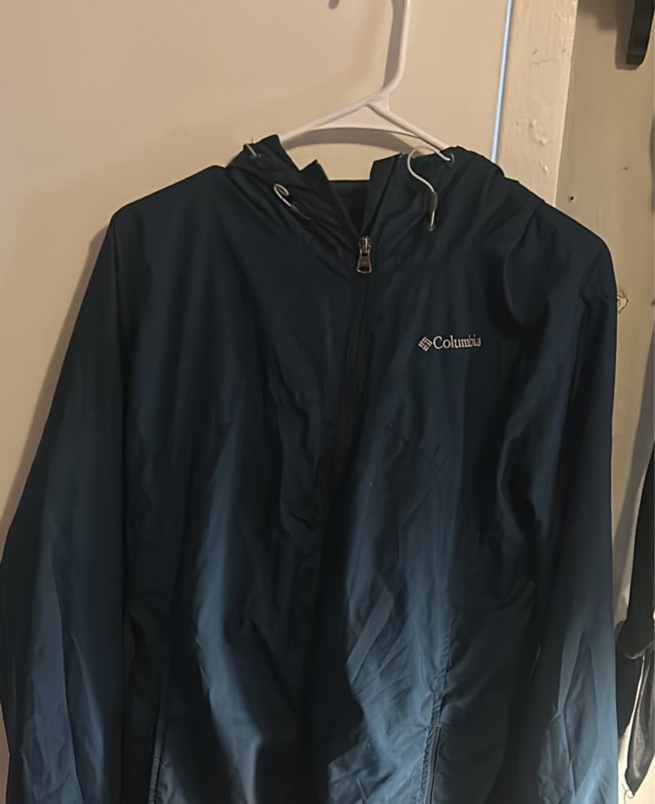 Columbia Women's Navy Blue Windbreaker Jacket