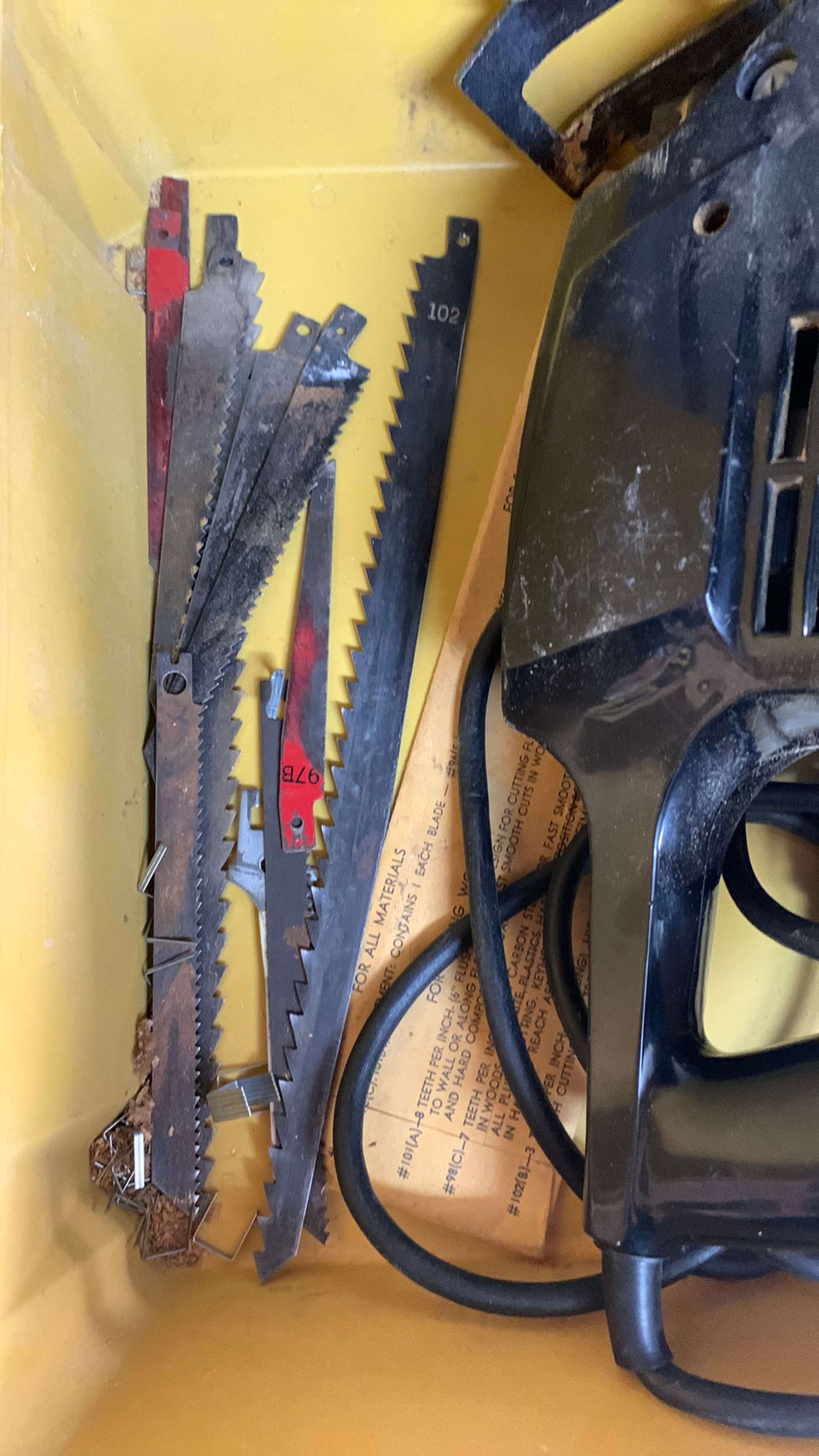 Montgomery Ward Powr Kraft Deluxe Reciprocating Saw - 2 Speed TWH-8932A - Image 3