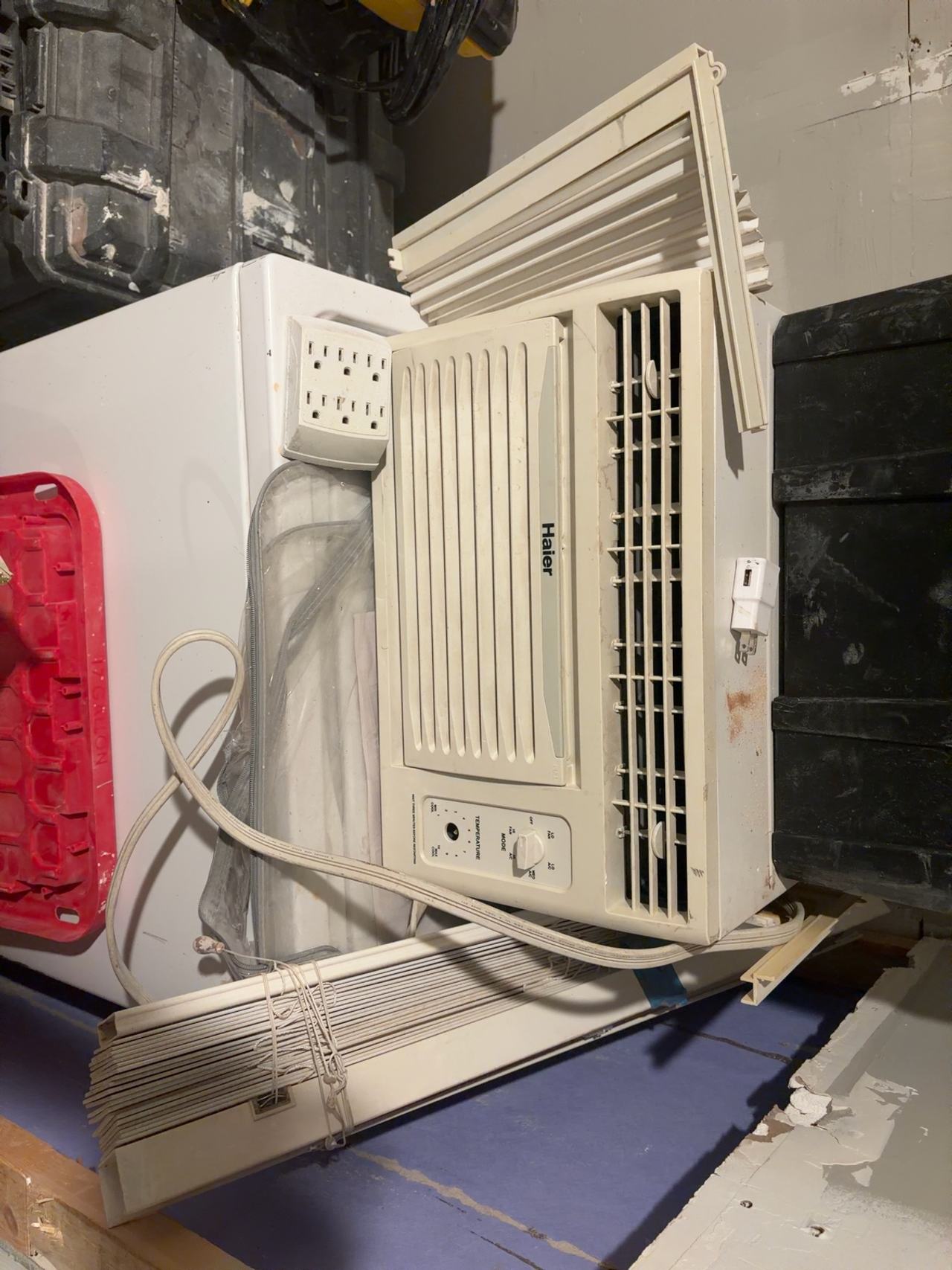 Haier 5,000 BTU Mechanical Window Air Conditioner White