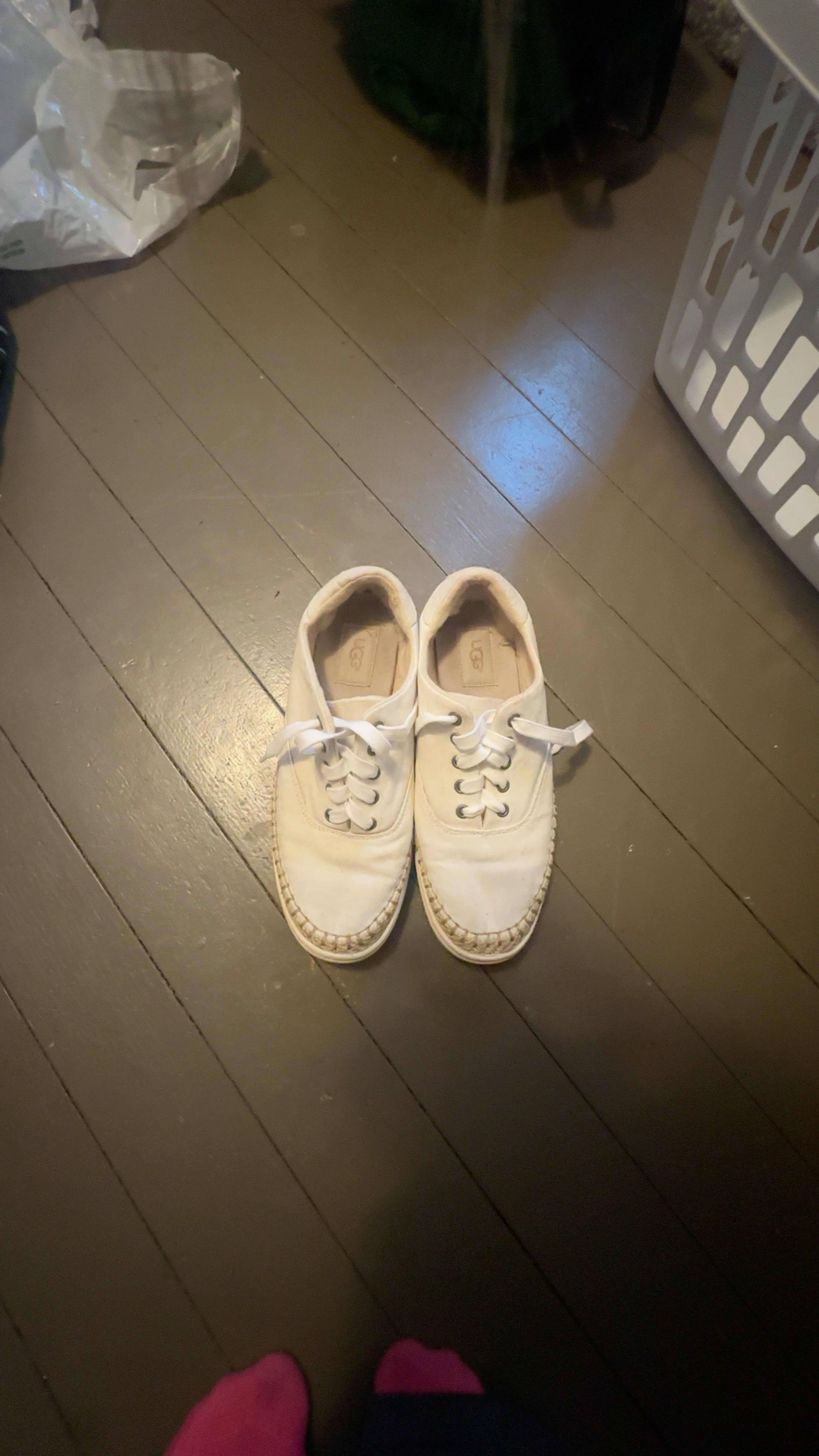 UGG Eyan II Canvas Sneakers Cream