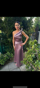 One-Shoulder Satin Evening Gown - Image 1