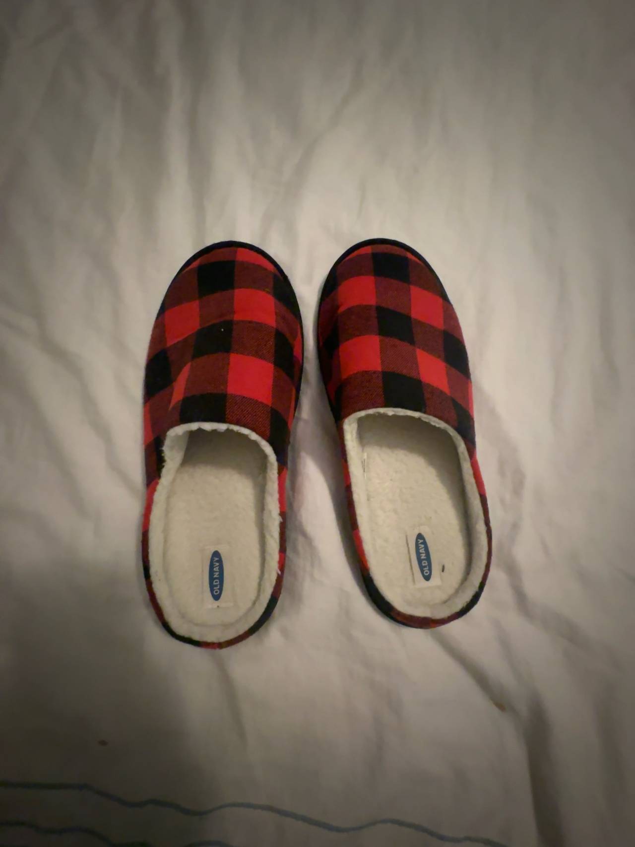 Old Navy Men's Red Plaid Slippers