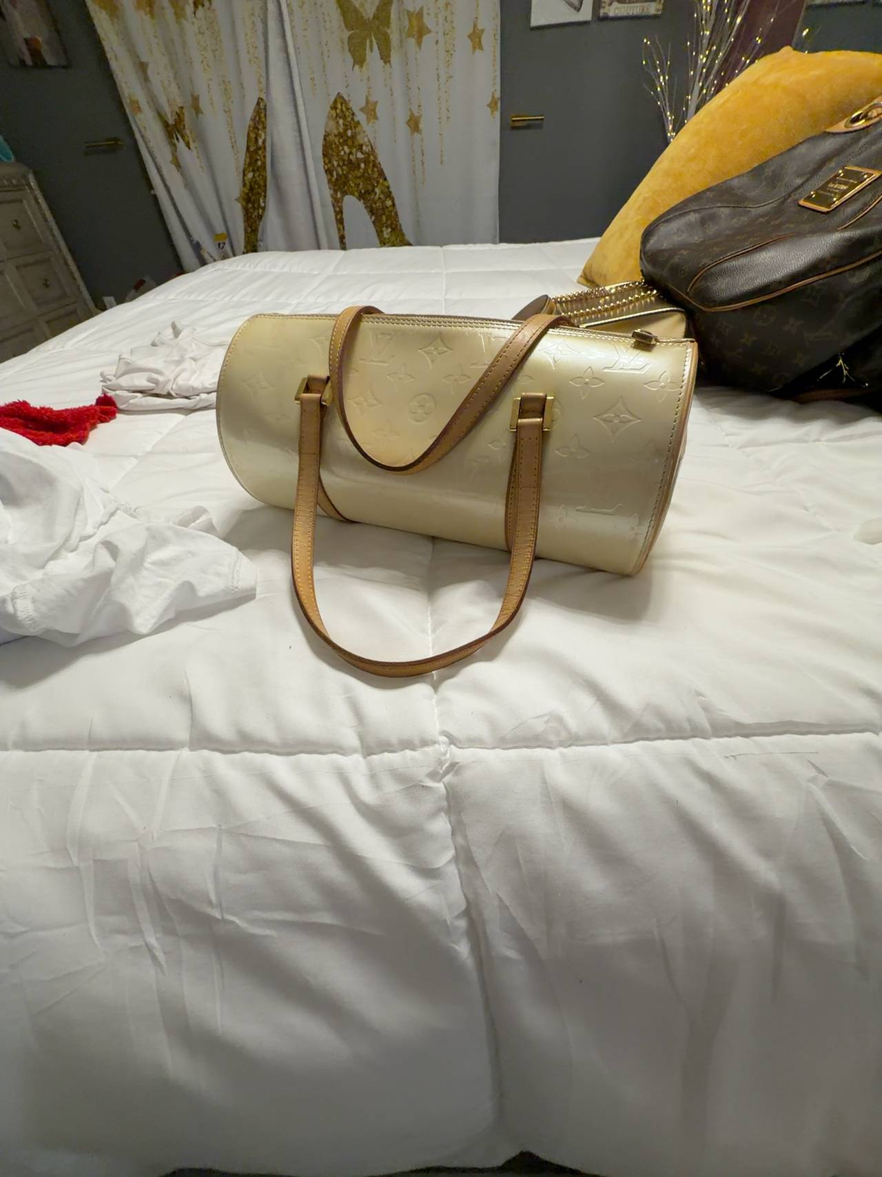 Louis Vuitton Bedford Papillon Monogram Vernis Handbag