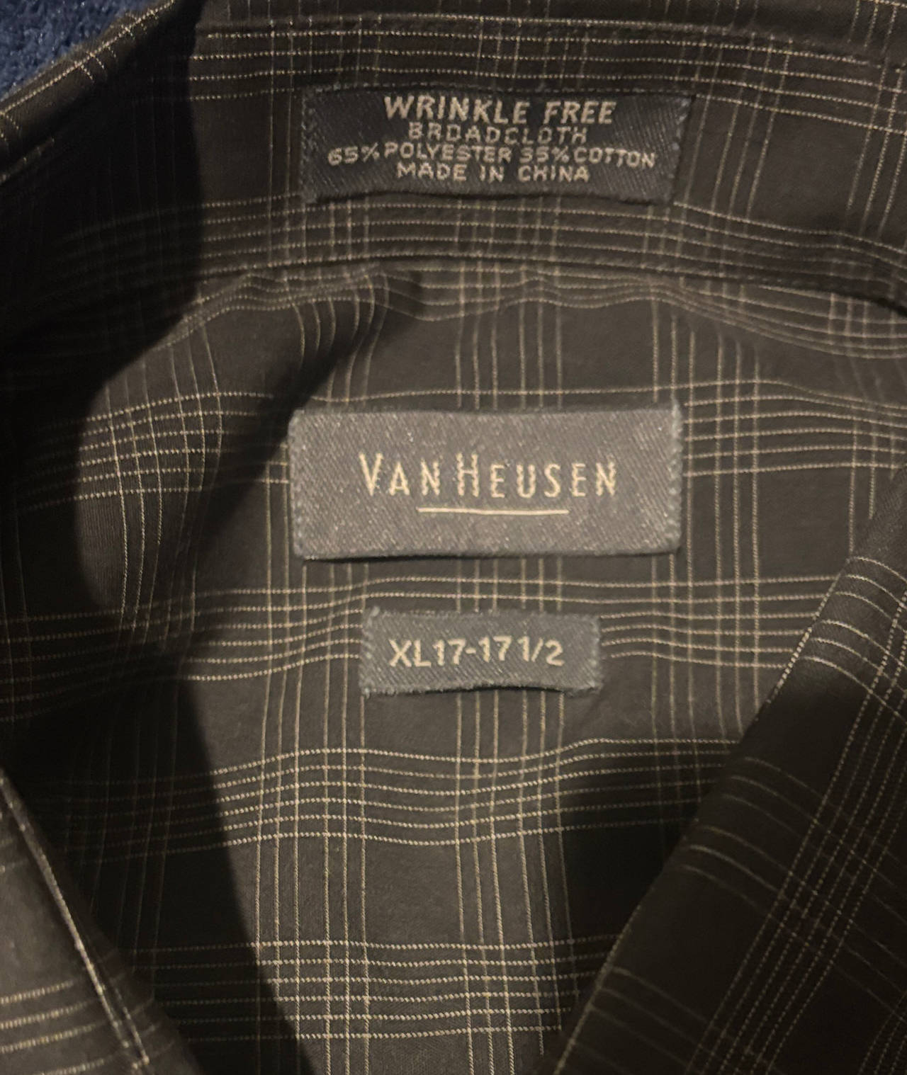 Van Heusen Wrinkle Free Broadcloth Shirt XL
