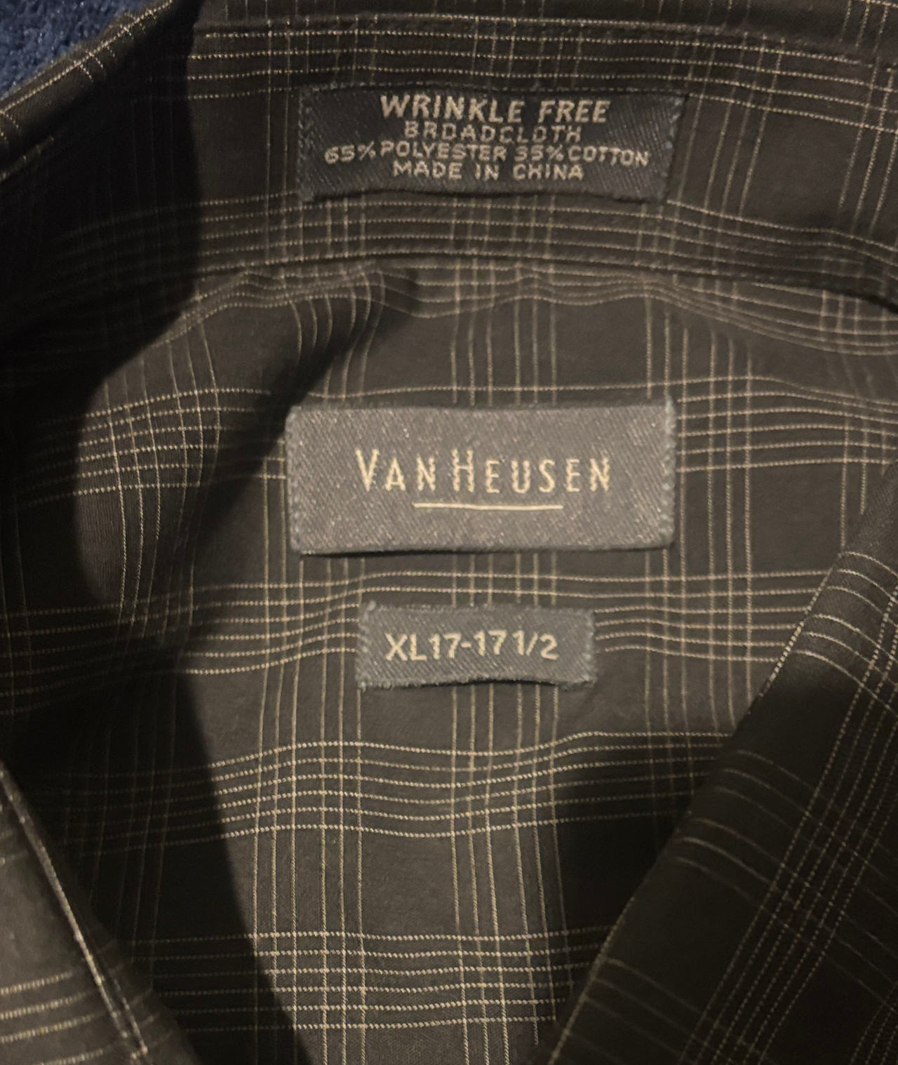 Van Heusen Wrinkle Free Broadcloth Shirt XL