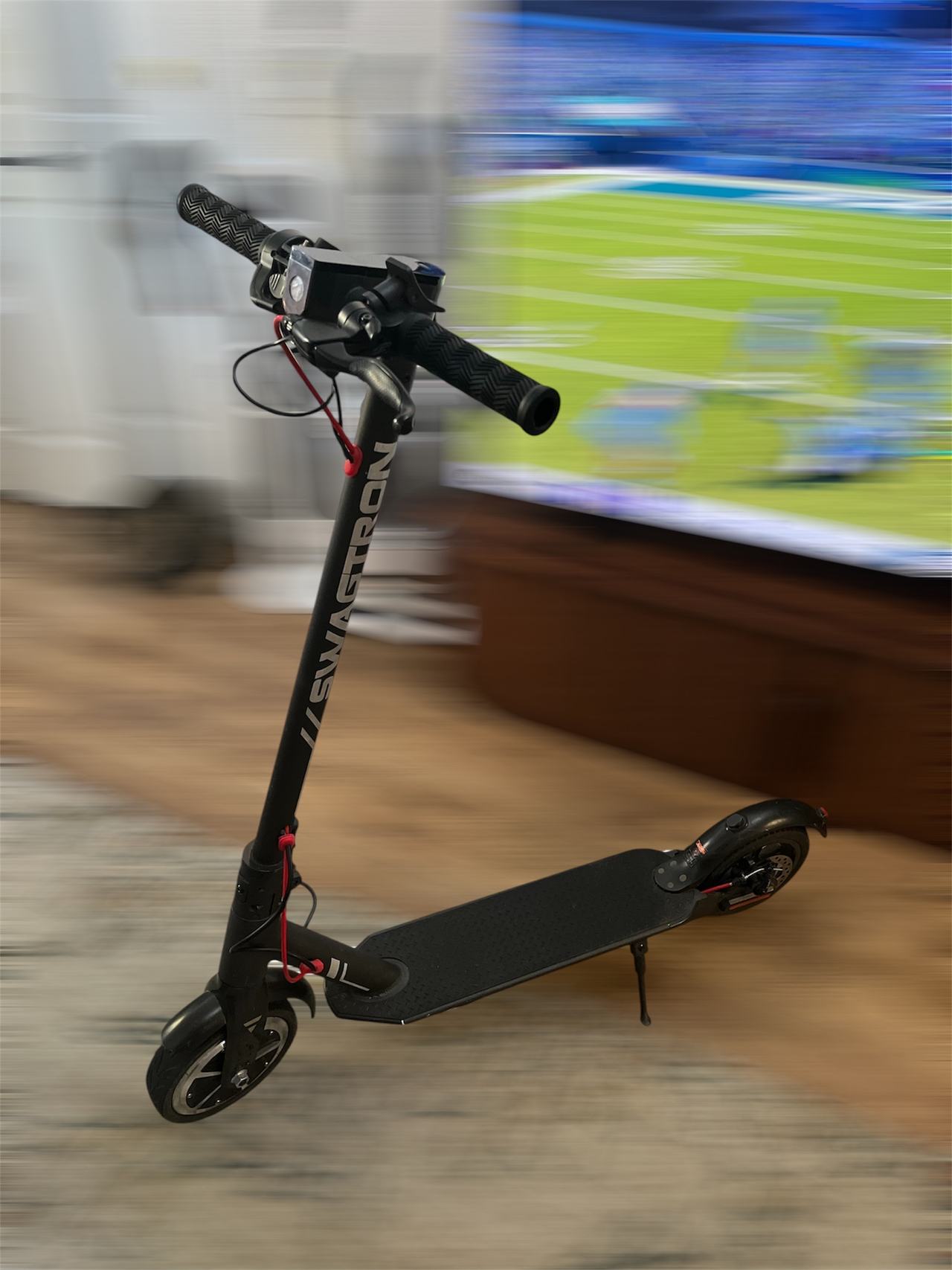 Swagtron Swagger 5 Elite Electric Scooter