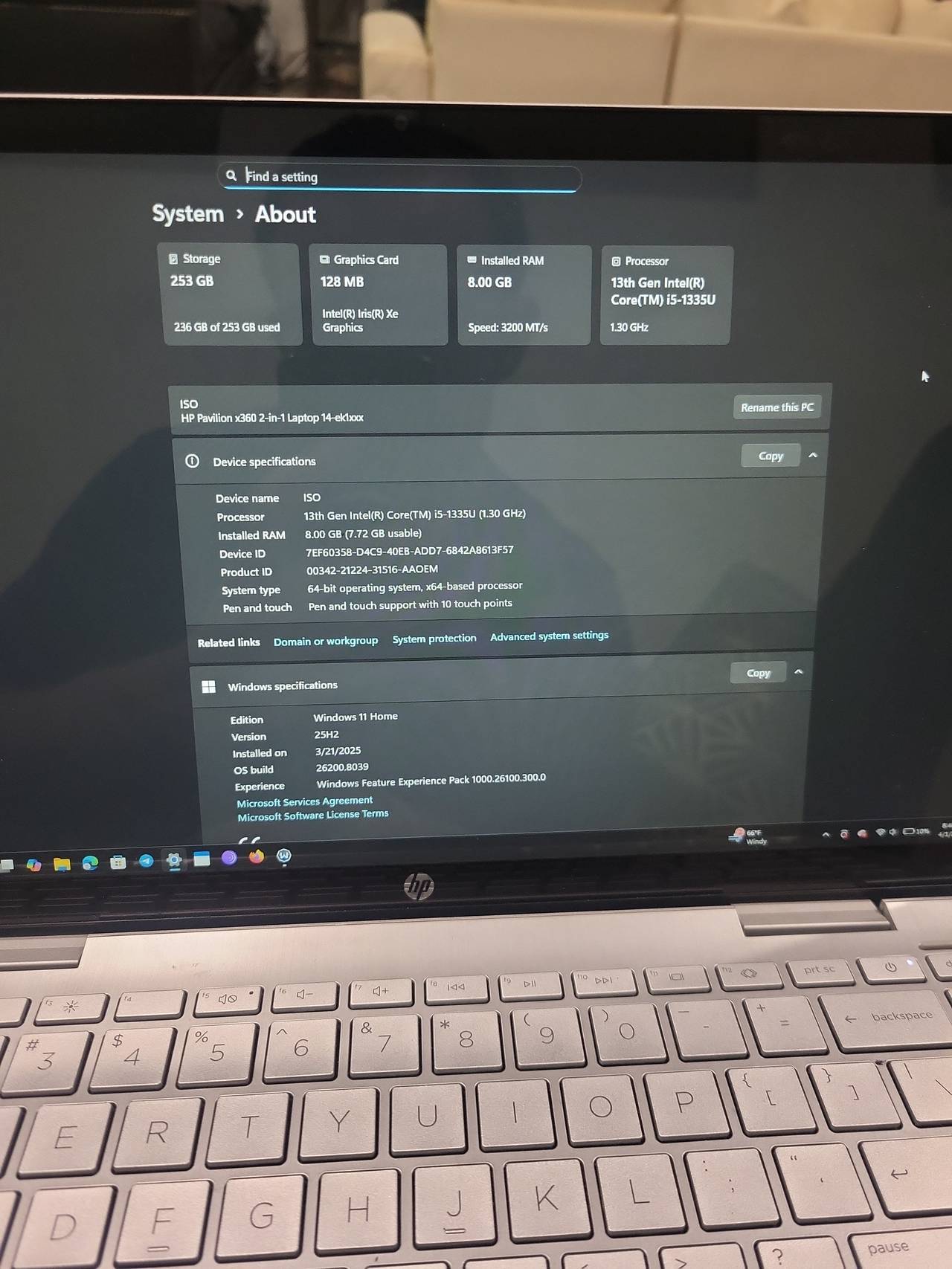 HP Pavilion x360 2-in-1 Laptop 14-ek1xxx