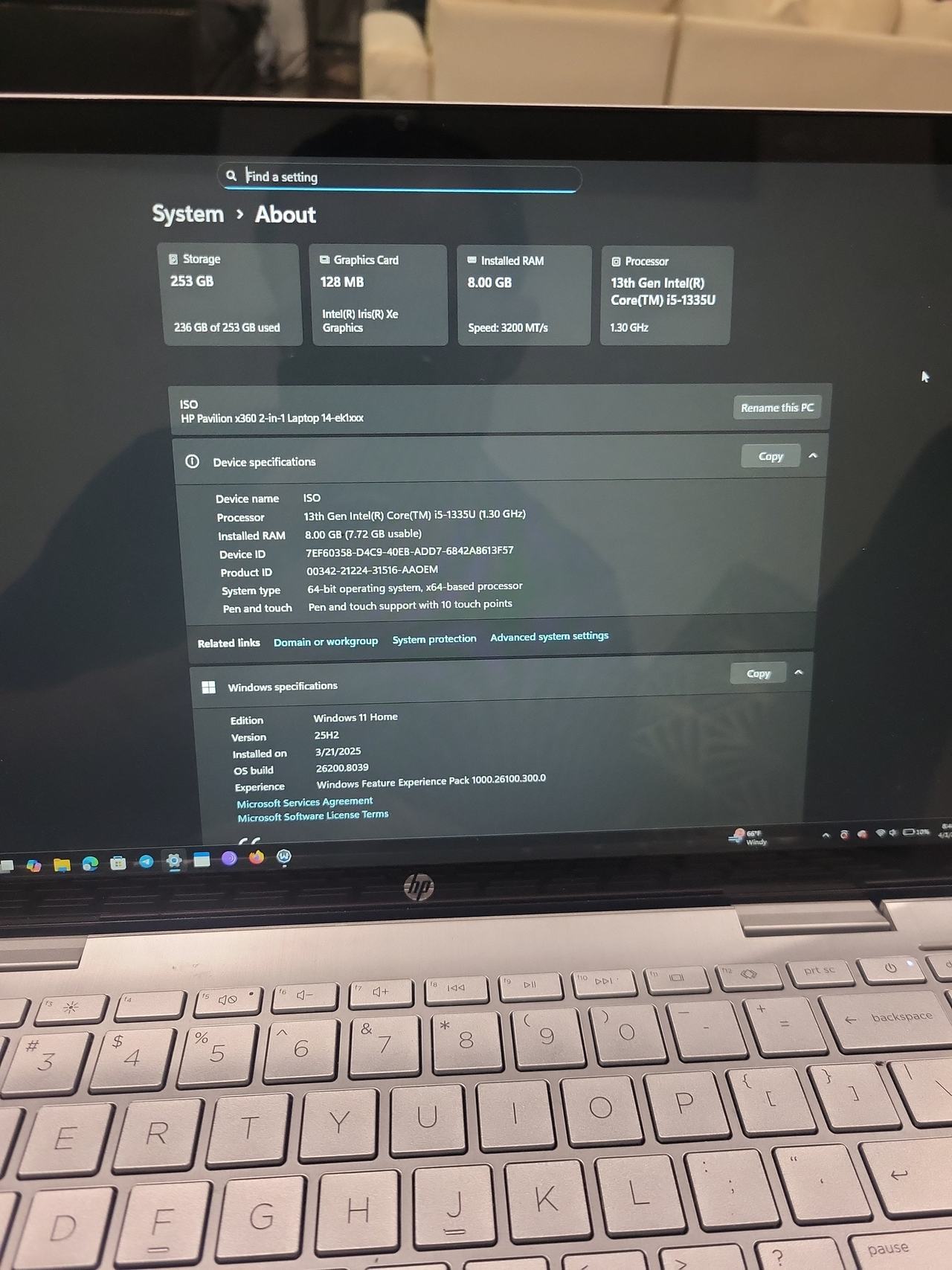 HP Pavilion x360 2-in-1 Laptop 14-ek1xxx