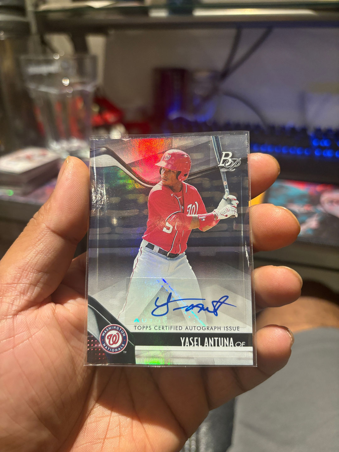 2021 Bowman Chrome Yasel Antuna Autograph Baseball Card