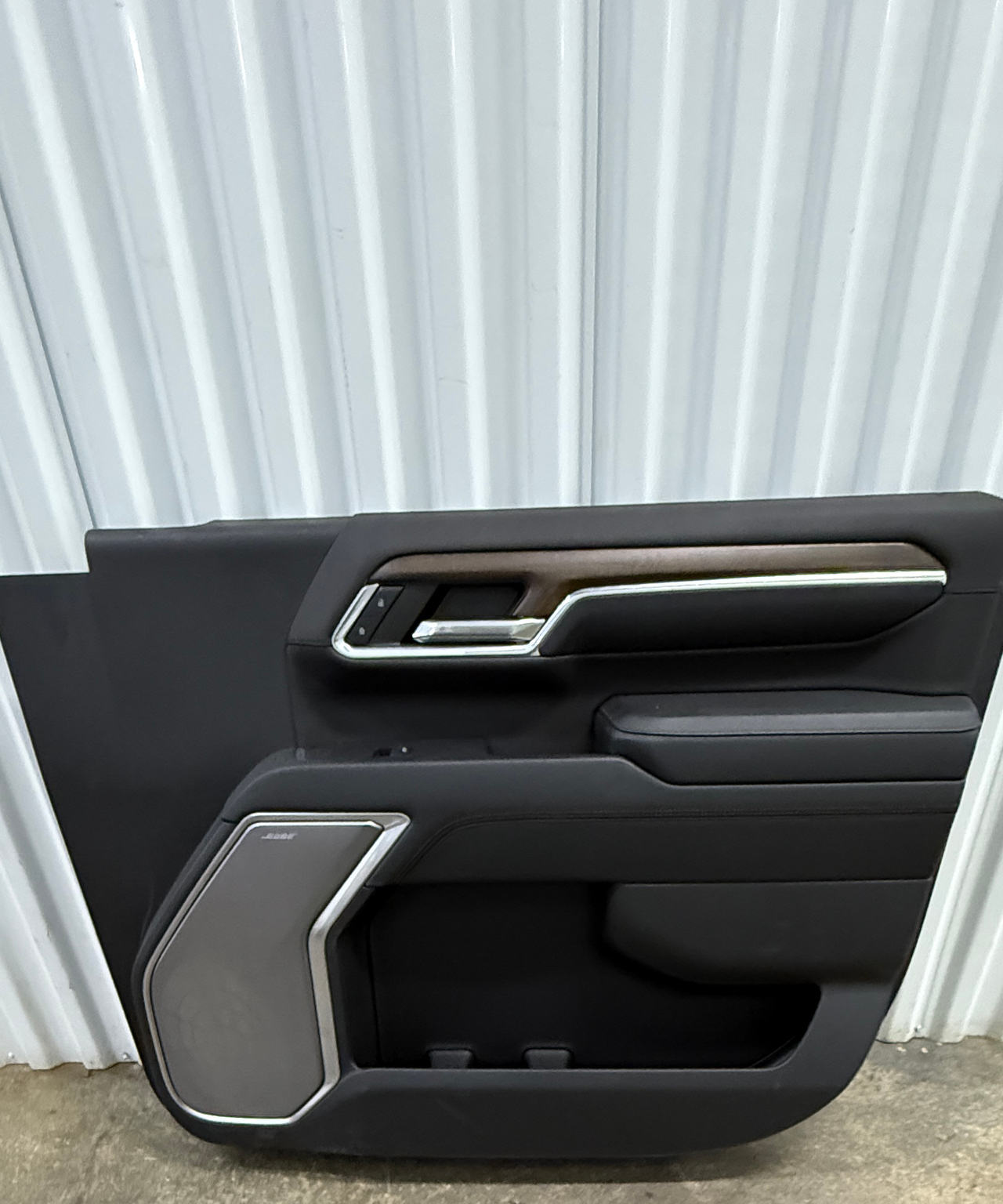 2024 Chevrolet Silverado High Country Front Passenger Door Panel