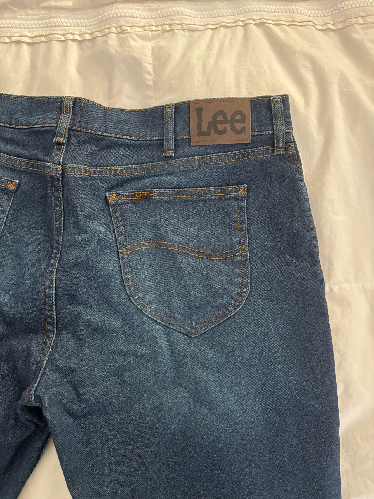 Lee Men's Athletic Cut Jeans 38x32