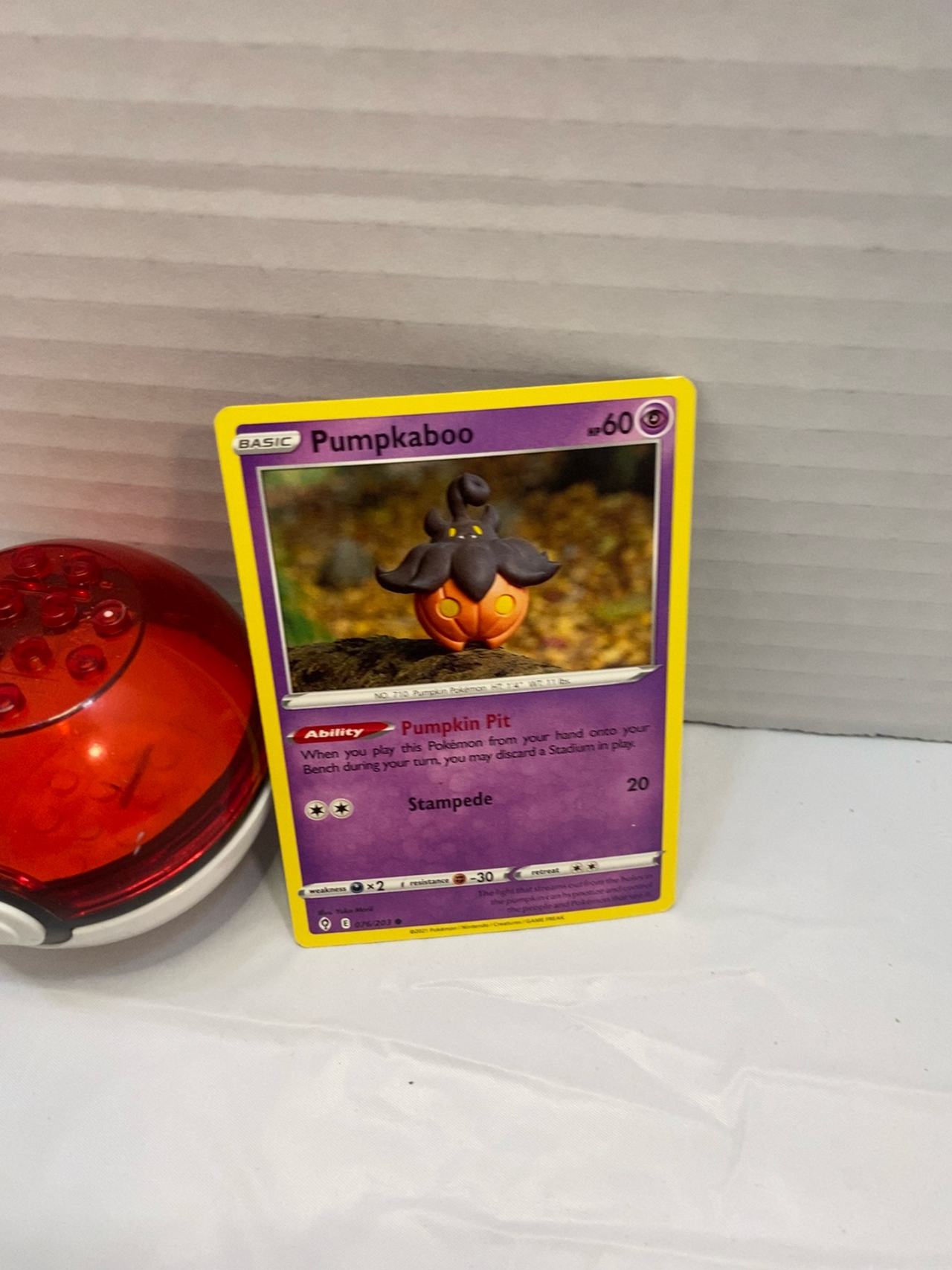 Pokemon Pumpkaboo 076/203 Evolving Skies Common Card
