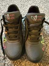 Skechers x JGoldcrown: Uno - Loving Love - Image 3