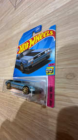 Hot Wheels DMC Delorean Blue Die-Cast Car - Image 2