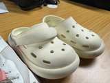 Free girls shoes, Crocs Classics, Sizes 12 & 13. - Image 6