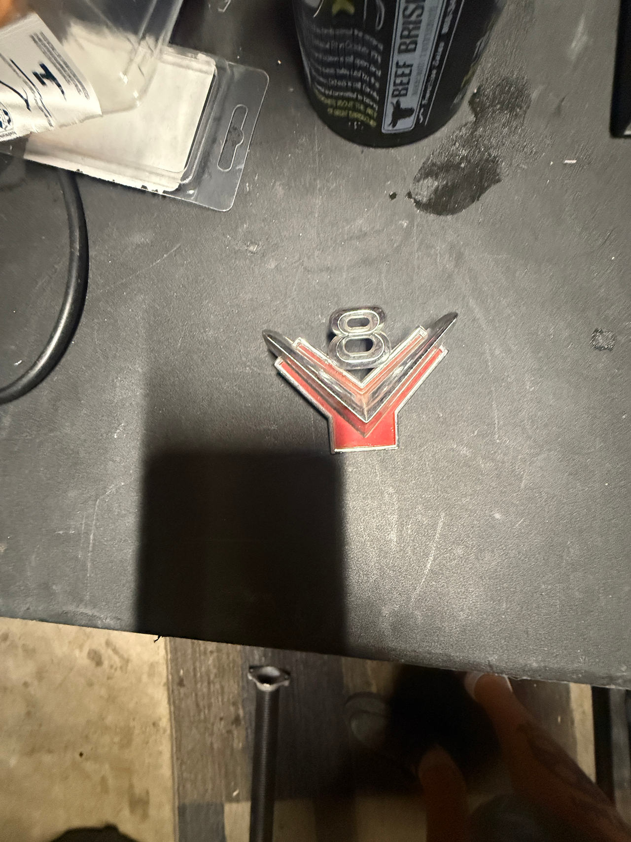 Chevrolet V8 Emblem