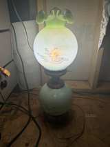 Antique 'Gone With the Wind' Hurricane Glass Oil Lamp - Image 2