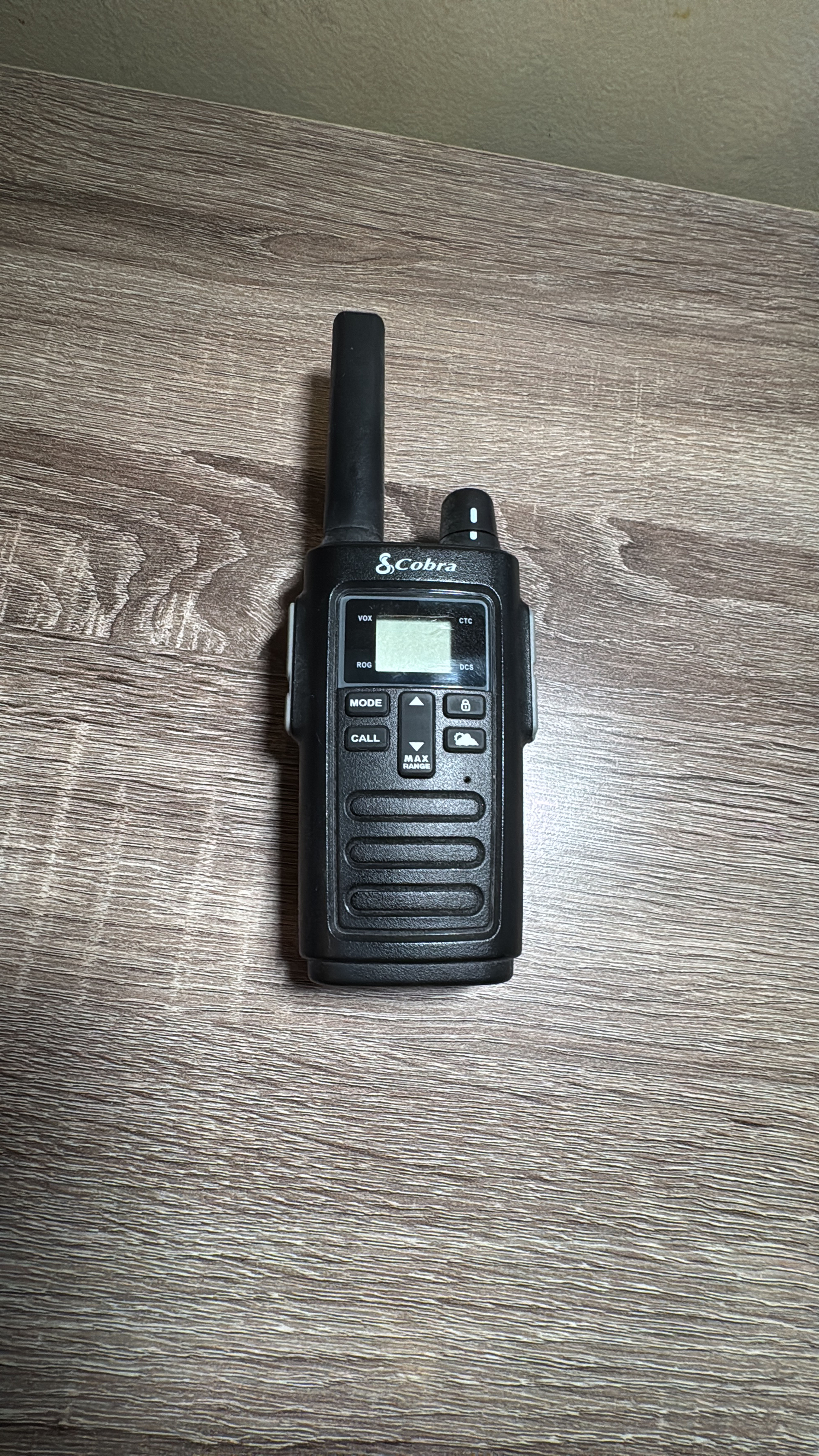 Cobra ACXT545 Walkie Talkie