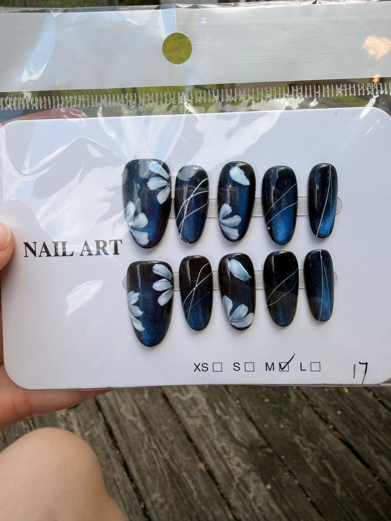 Blue Floral Press On Nails
