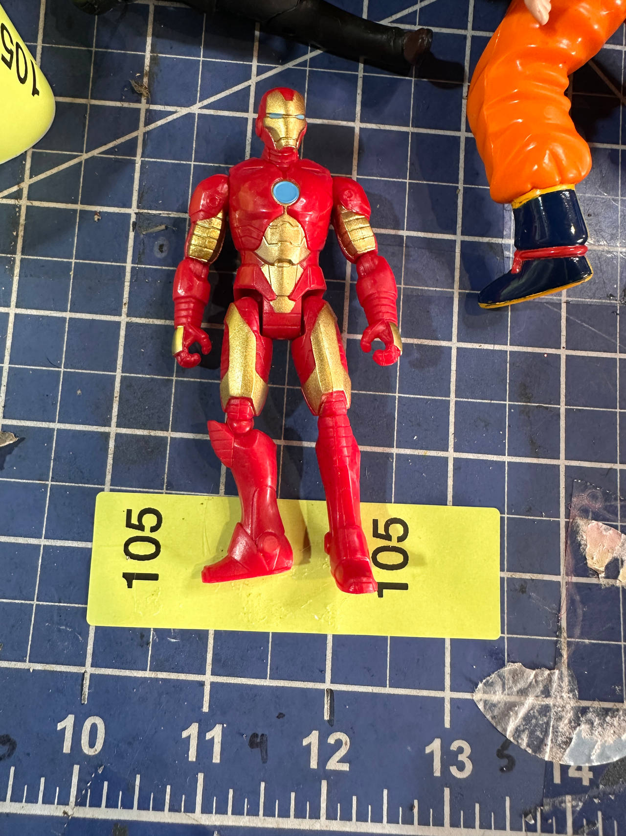 Marvel IRON MAN Avengers action figure rescue 105