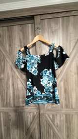 INC International Concepts Floral Cold-Shoulder Top size PS Petite small - Image 3