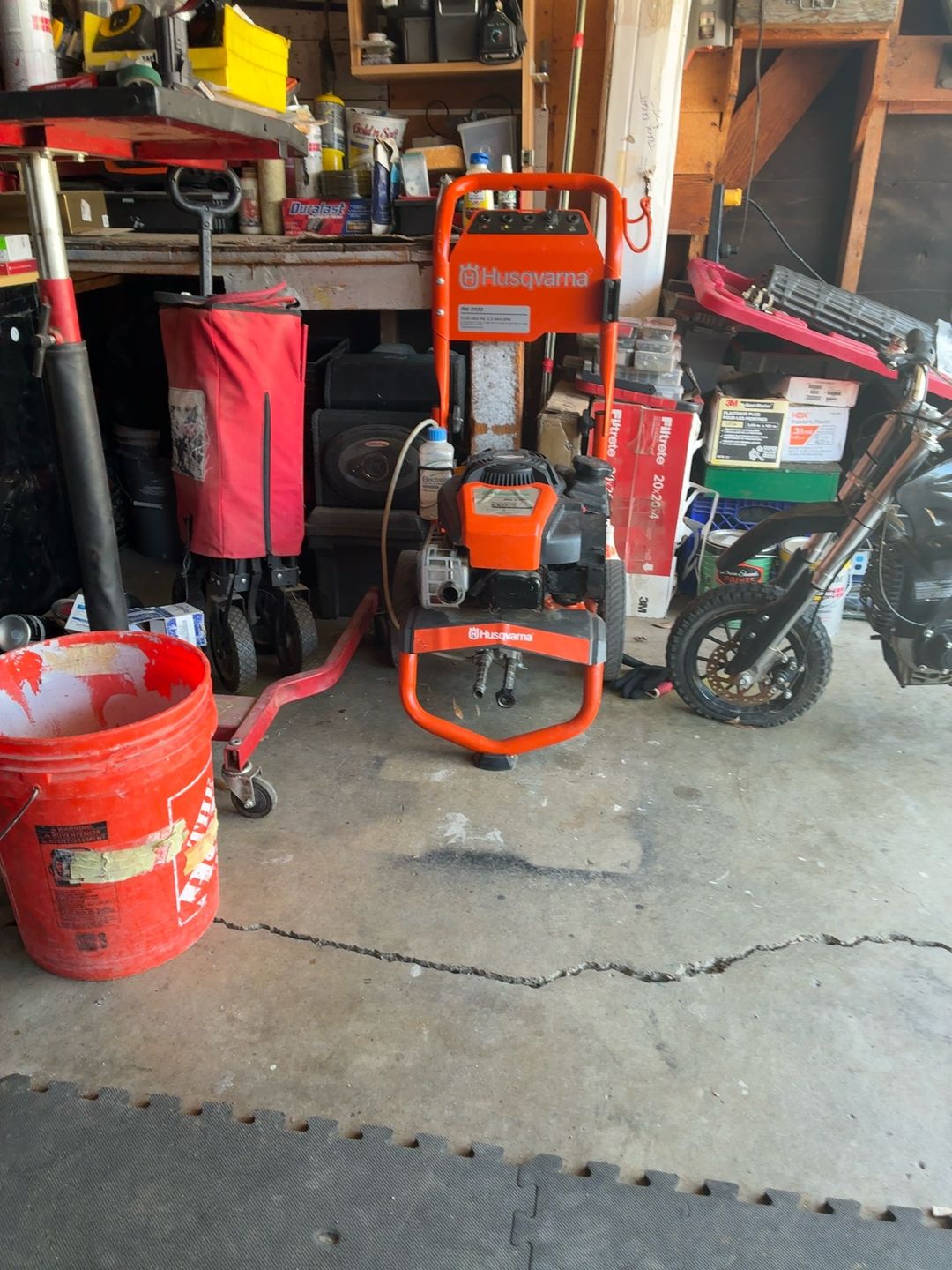 Husqvarna PW3100 Pressure Washer