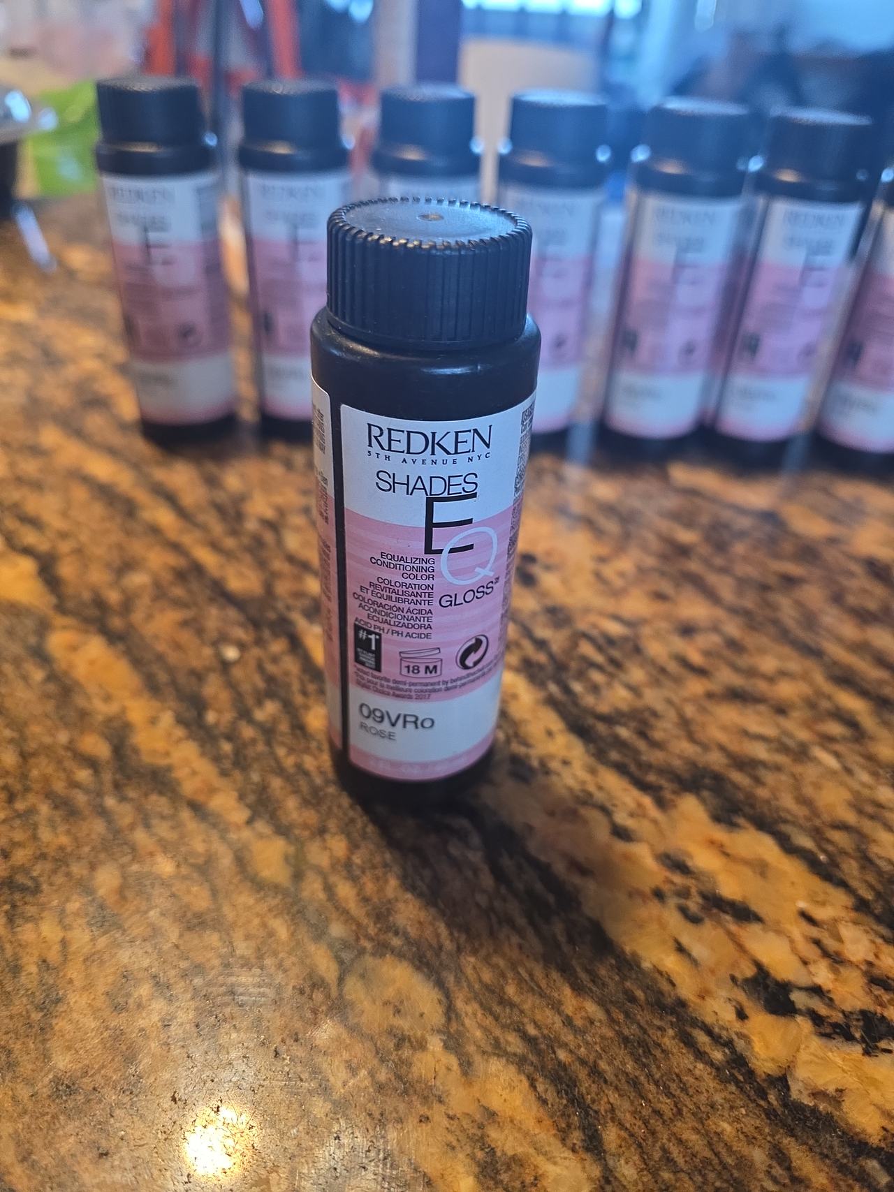 9 pcs  09vro rose Redken Shades EQ Gloss Hair Color