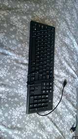 V7 Wired Keyboard and Mouse Combo - Image 2