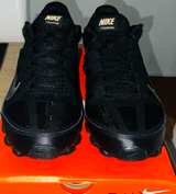 Nike Reax 8 TR Mesh Black Gold - Image 1