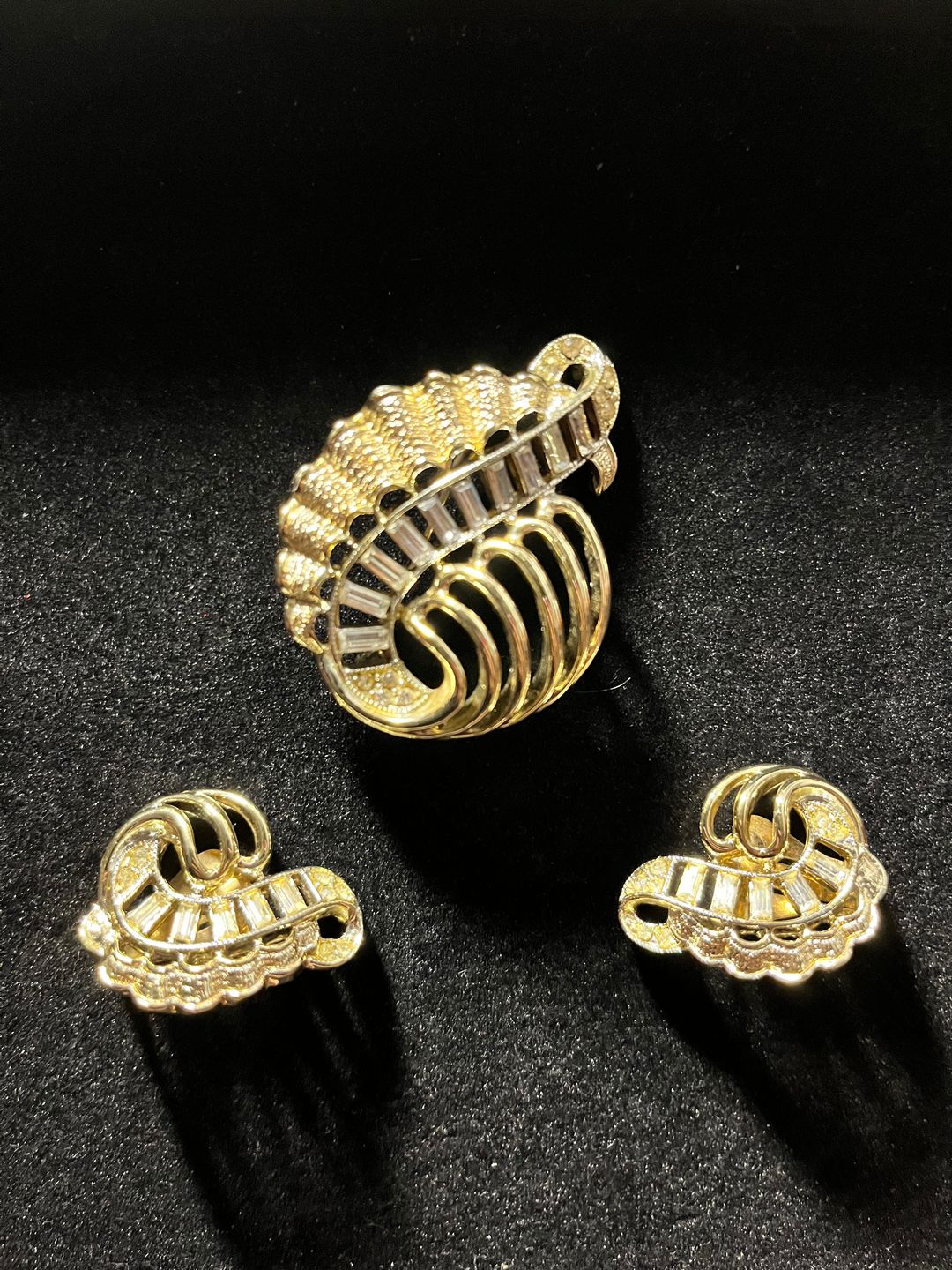 Vintage Kramer Gold-Tone Ring & Clip-On Earring Set | Mid-Century Glamour