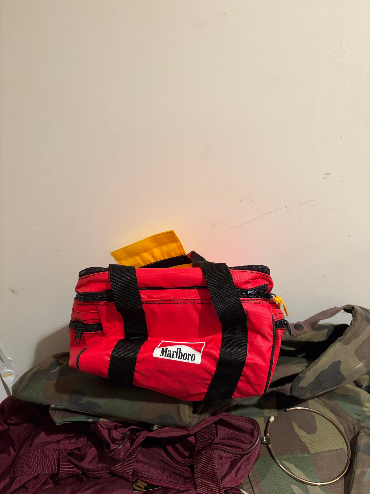 Marlboro Gear Red Cooler Six Pack 