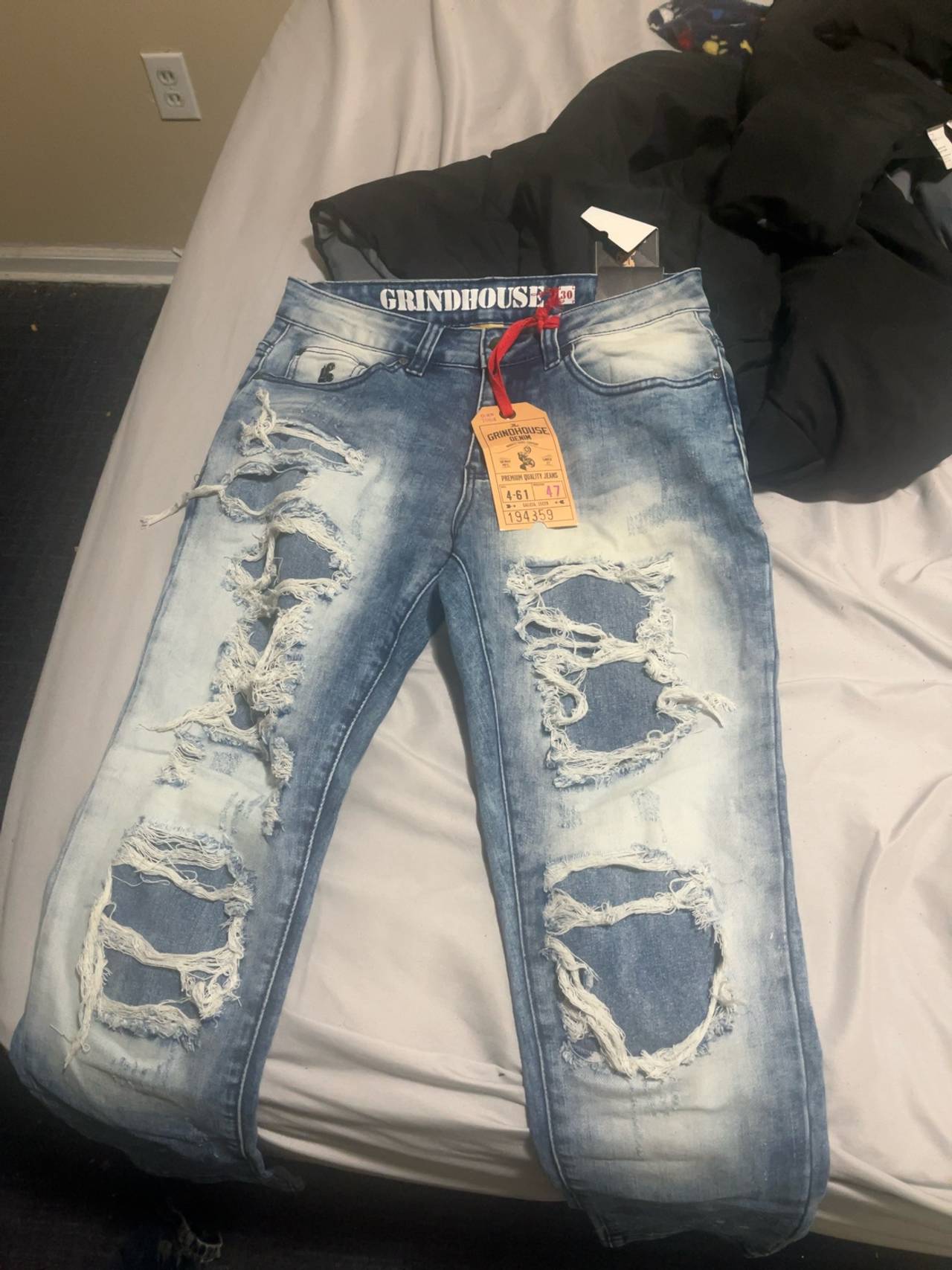 Men's Distressed Slim-Leg Jeans