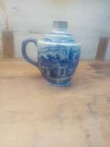 Avon Vintage Flow Blue Aftershave Bottle - Image 2