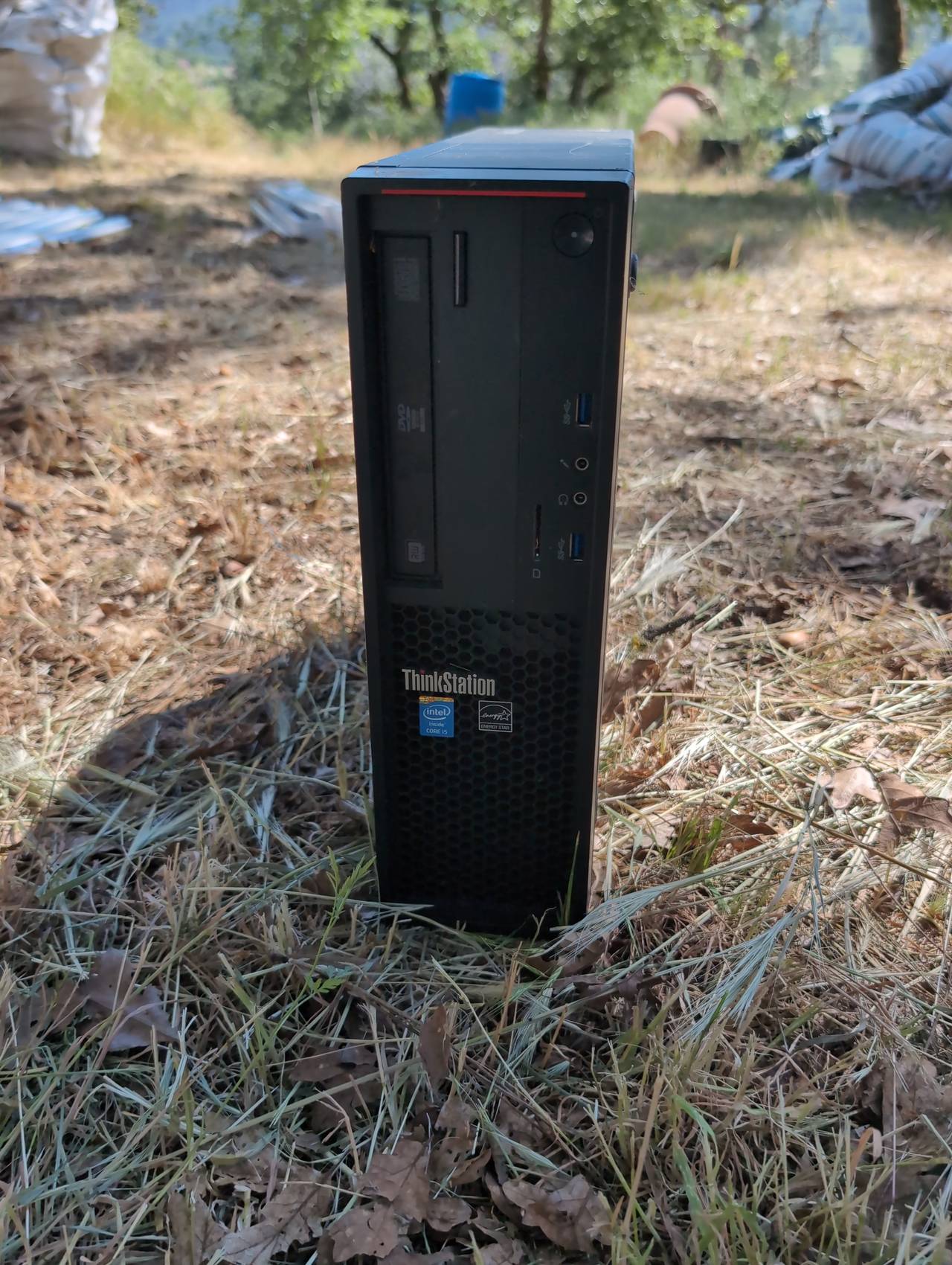 Lenovo ThinkStation P300 Tiny Workstation