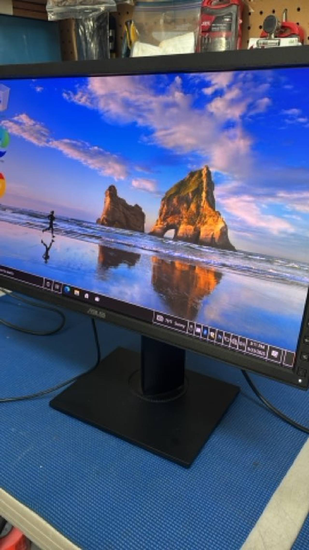 ASUS Computer Monitor