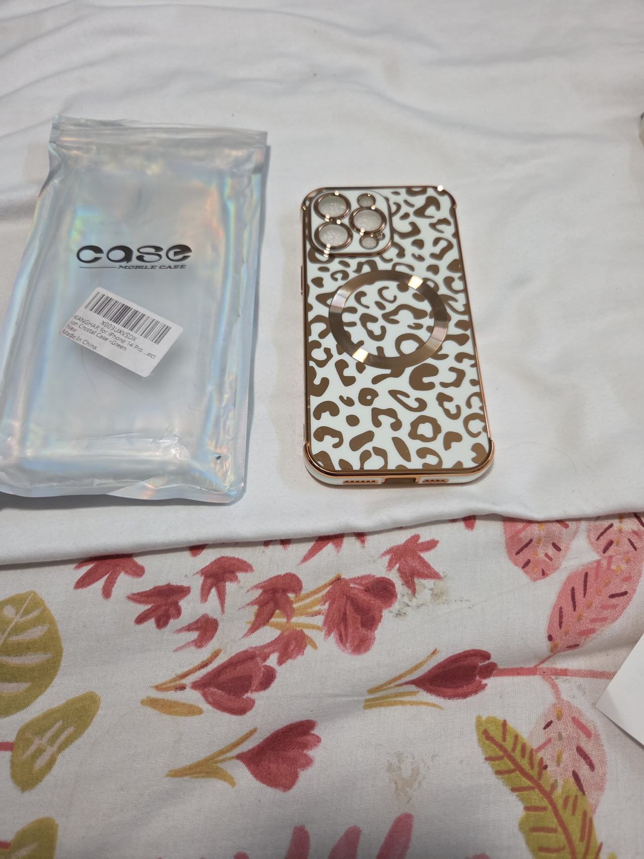 KANGHAR iPhone 14 Pro Leopard Print MagSafe Case