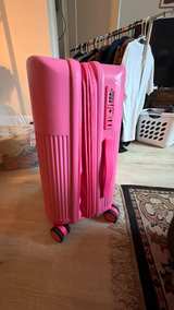 Heys Pink Hardside Spinner Suitcase - Image 2