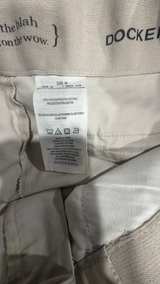 Dockers Women's Khaki Pants Womens Size 8 - Image 6