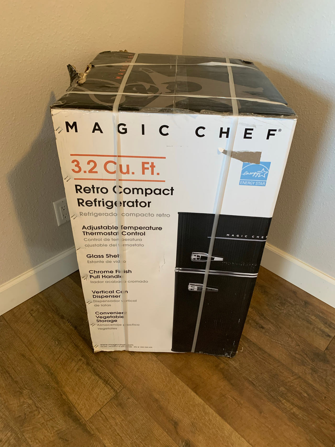 Magic Chef 3.2 Cu. Ft. Retro Compact Refrigerator