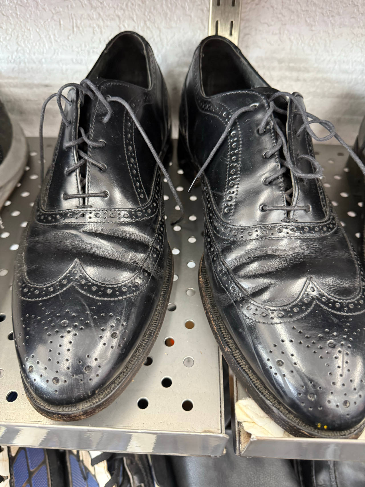 Men's Black Wingtip Oxford Dress Shoes