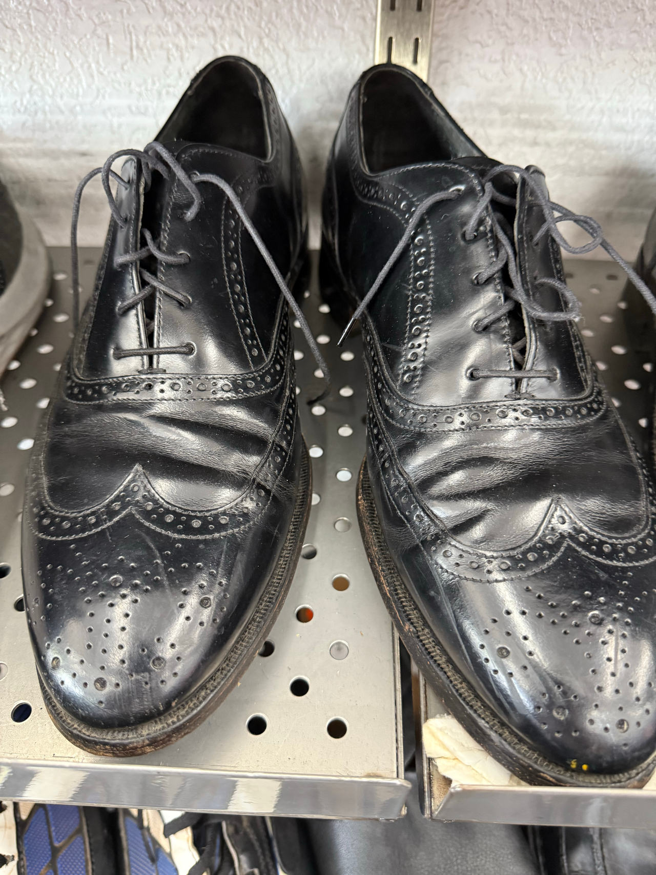 Men's Black Wingtip Oxford Dress Shoes