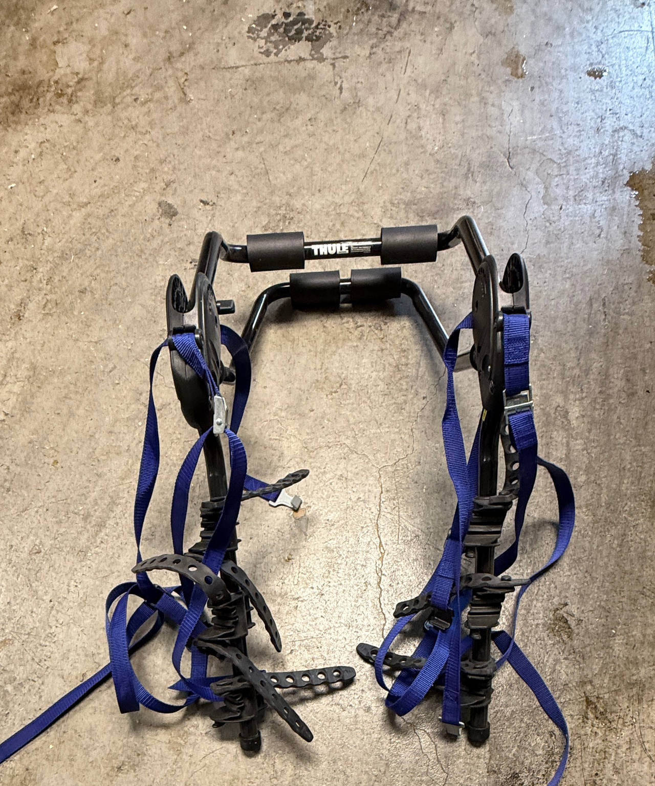 Thule Passage 3-Bike Trunk Rack 911XT
