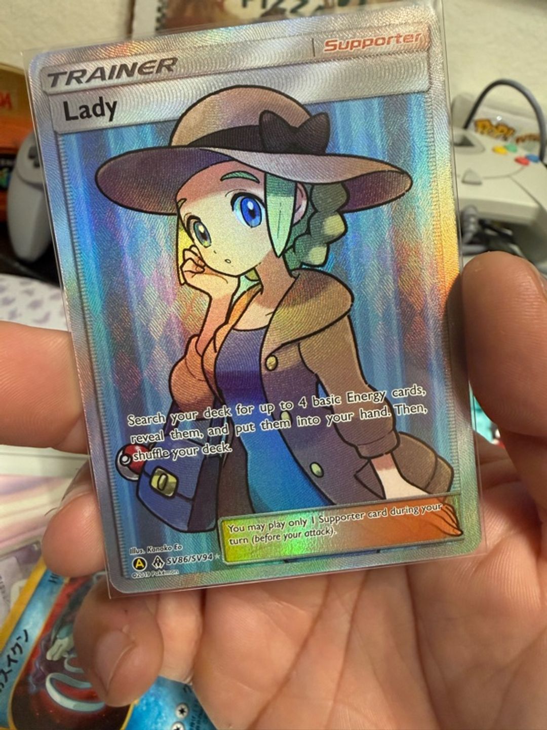 Pokemon Hidden Fates Lady Full Art Shiny Vault