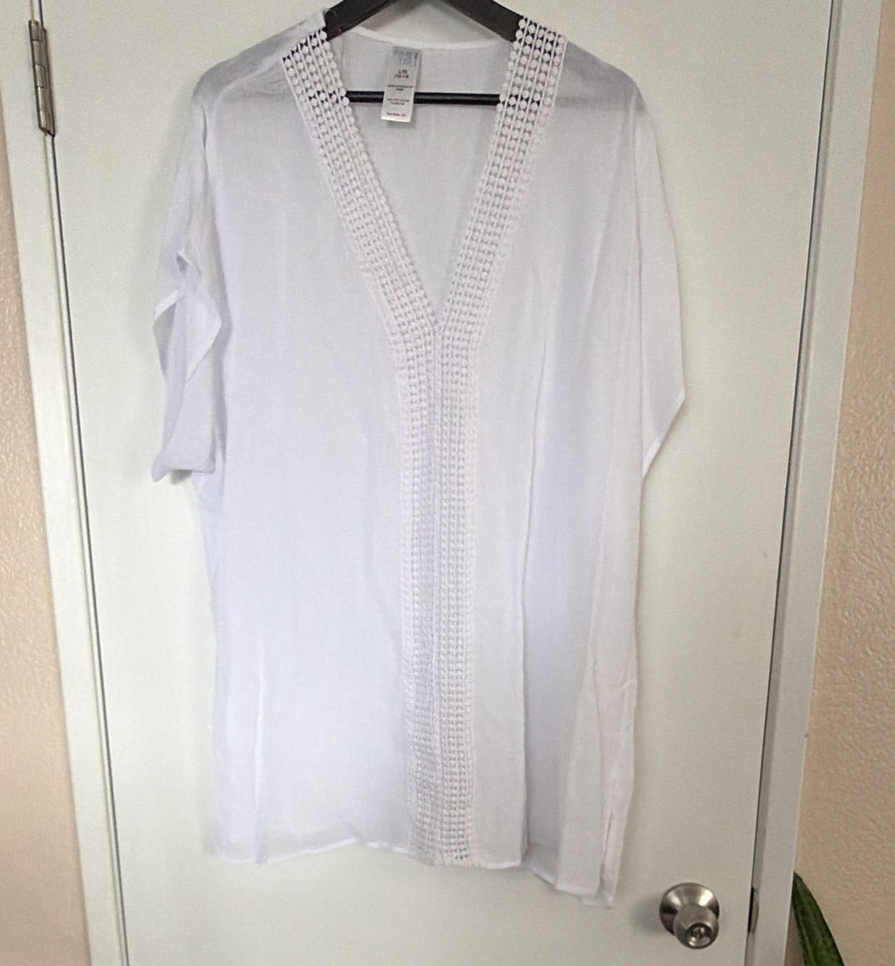 New with tags Time and Tru White Crochet Trim Swim Cover-Up Tunic, large 12/14