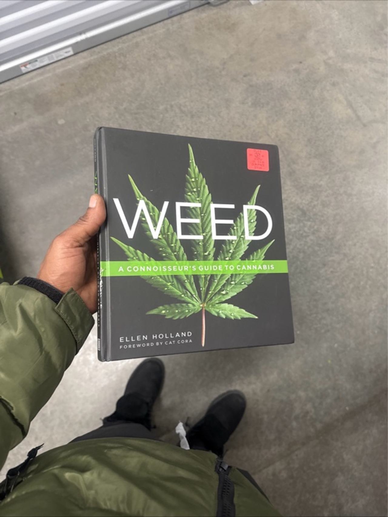 Weed Cannabis Guide Book