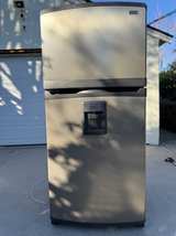 Kenmore Top-Freezer Refrigerator - Image 7