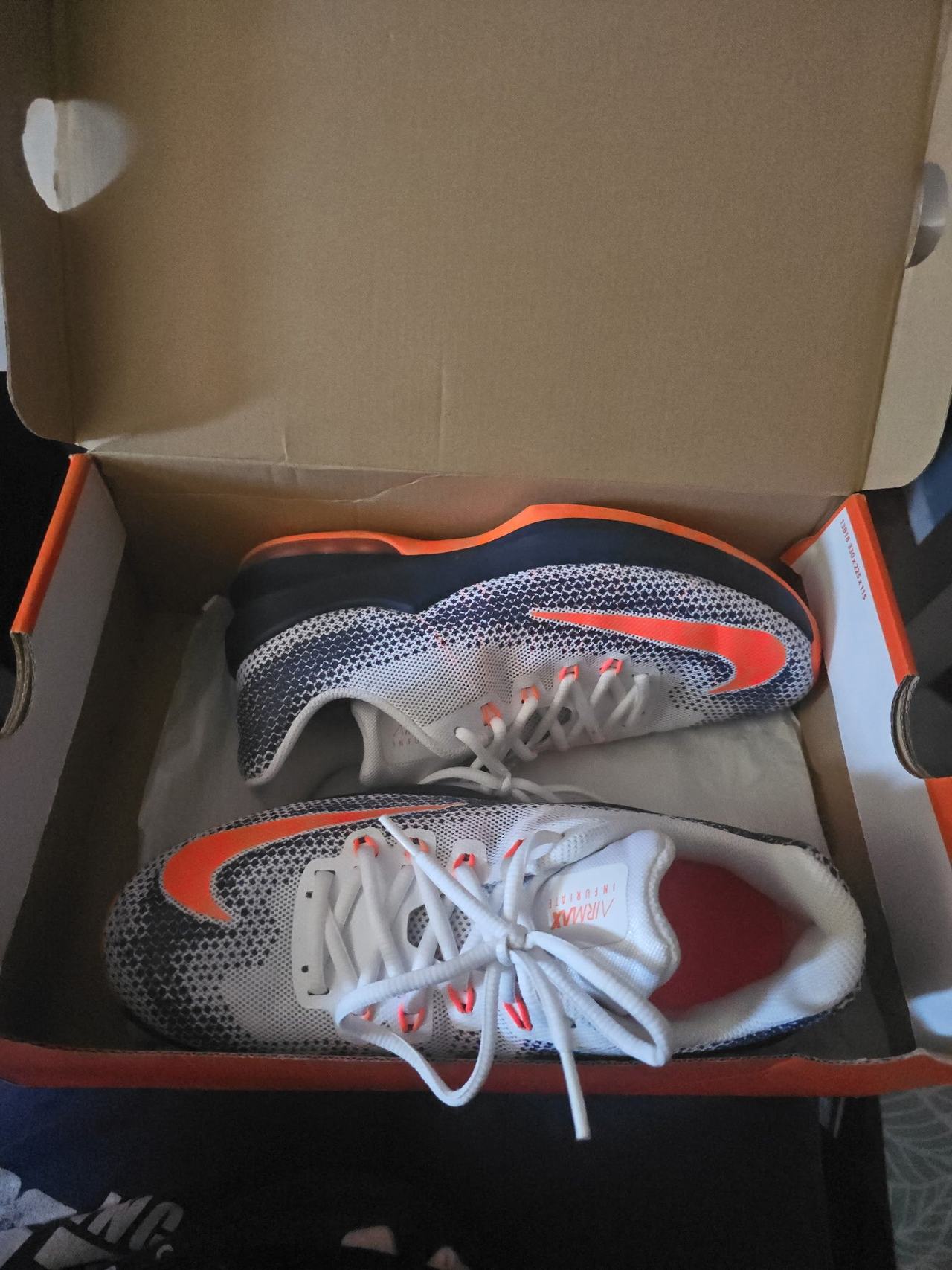Nike Air Max Infuriate Low White/Orange/Navy Size 7Y