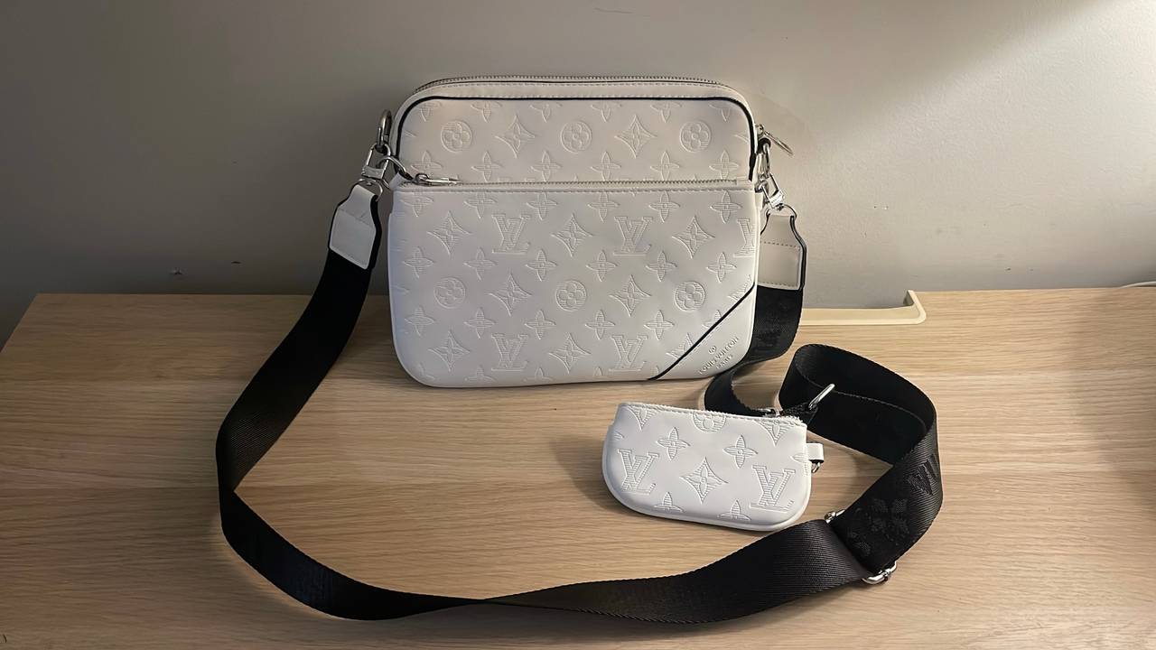 Louis Vuitton trio white messenger bag